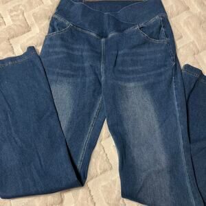 Mid rise flared blue jeans